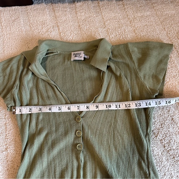 Princess Polly Green Ribbed Button-Front Top - Picture 3 of 5